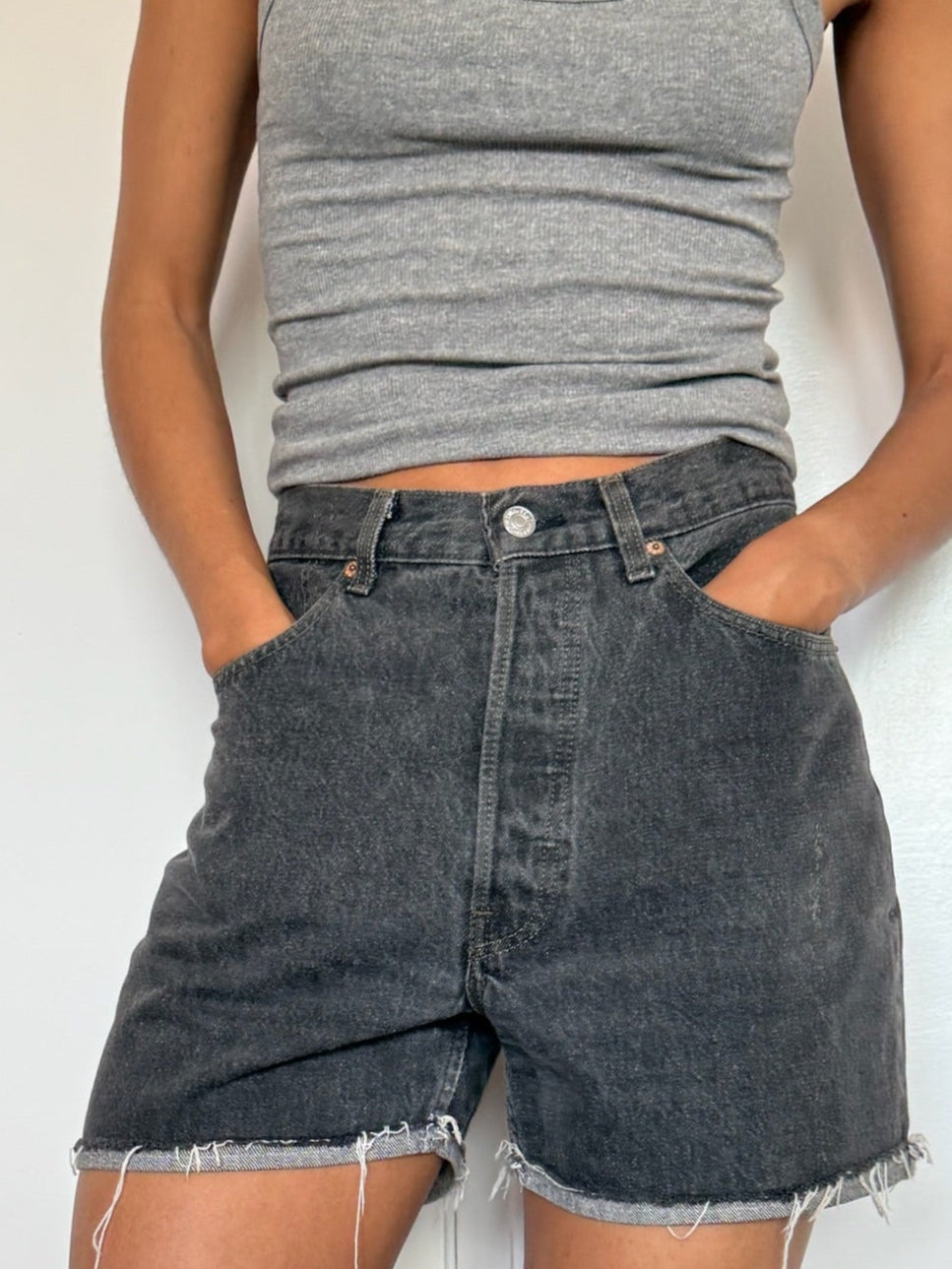 Levis 901 Charcoal Cut off: W29