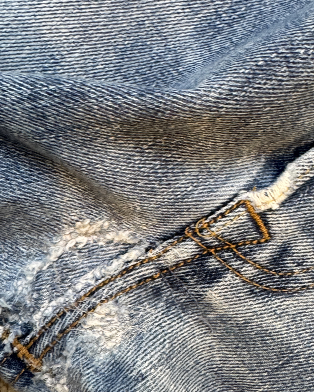 Vintage Levi’s 501 Stonewash: W38 L38