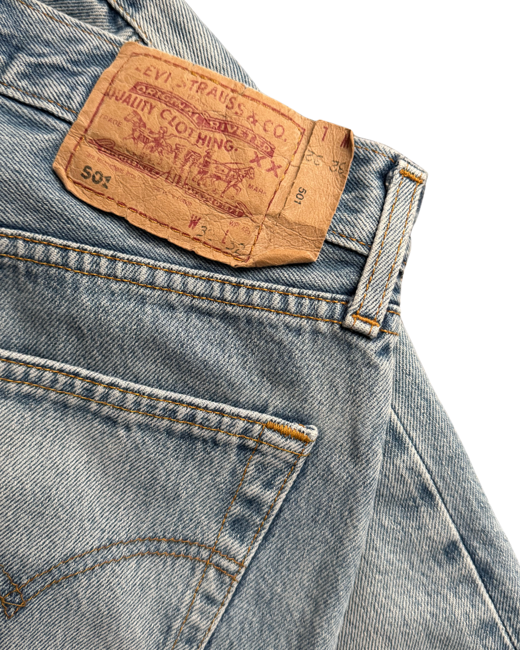 Vintage Levis 501: Stonewash (W30 L33)