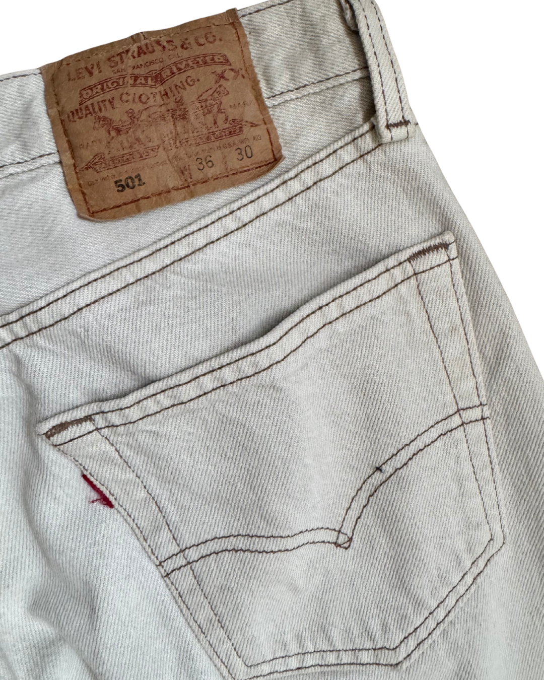 Vintage Levis 501: Cream (W34 L27.5)