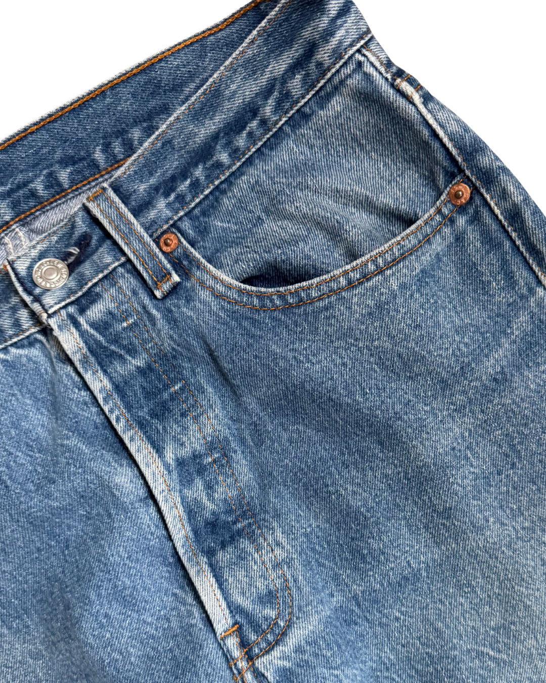 Vintage Levis 501XX: 90s USA (W32 L31)