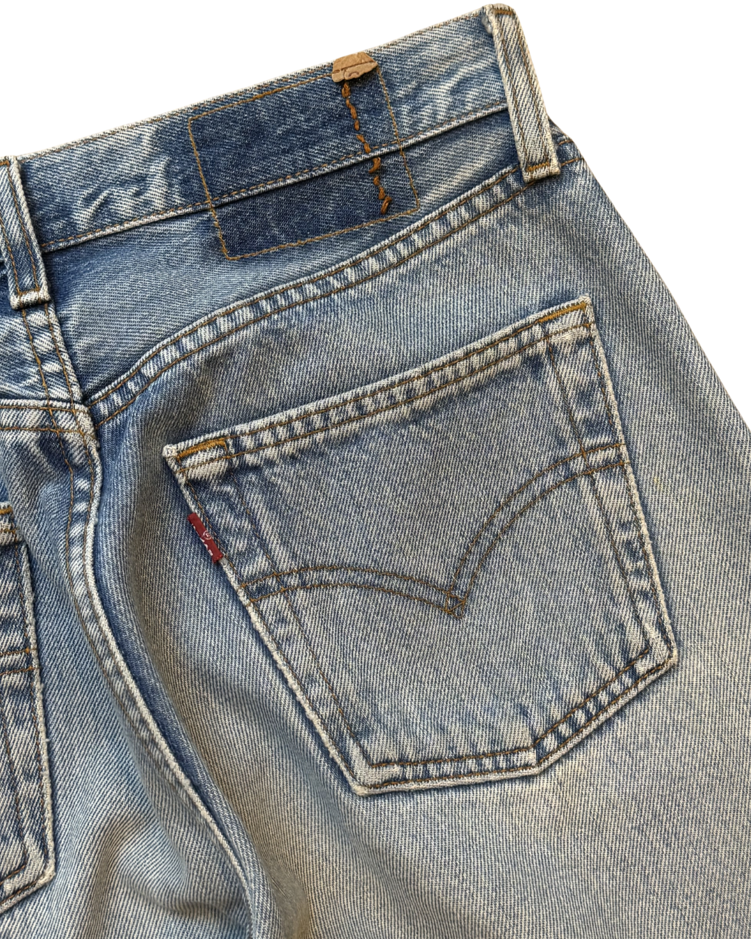 Vintage Levi’s 501 Stonewash: W28 L32