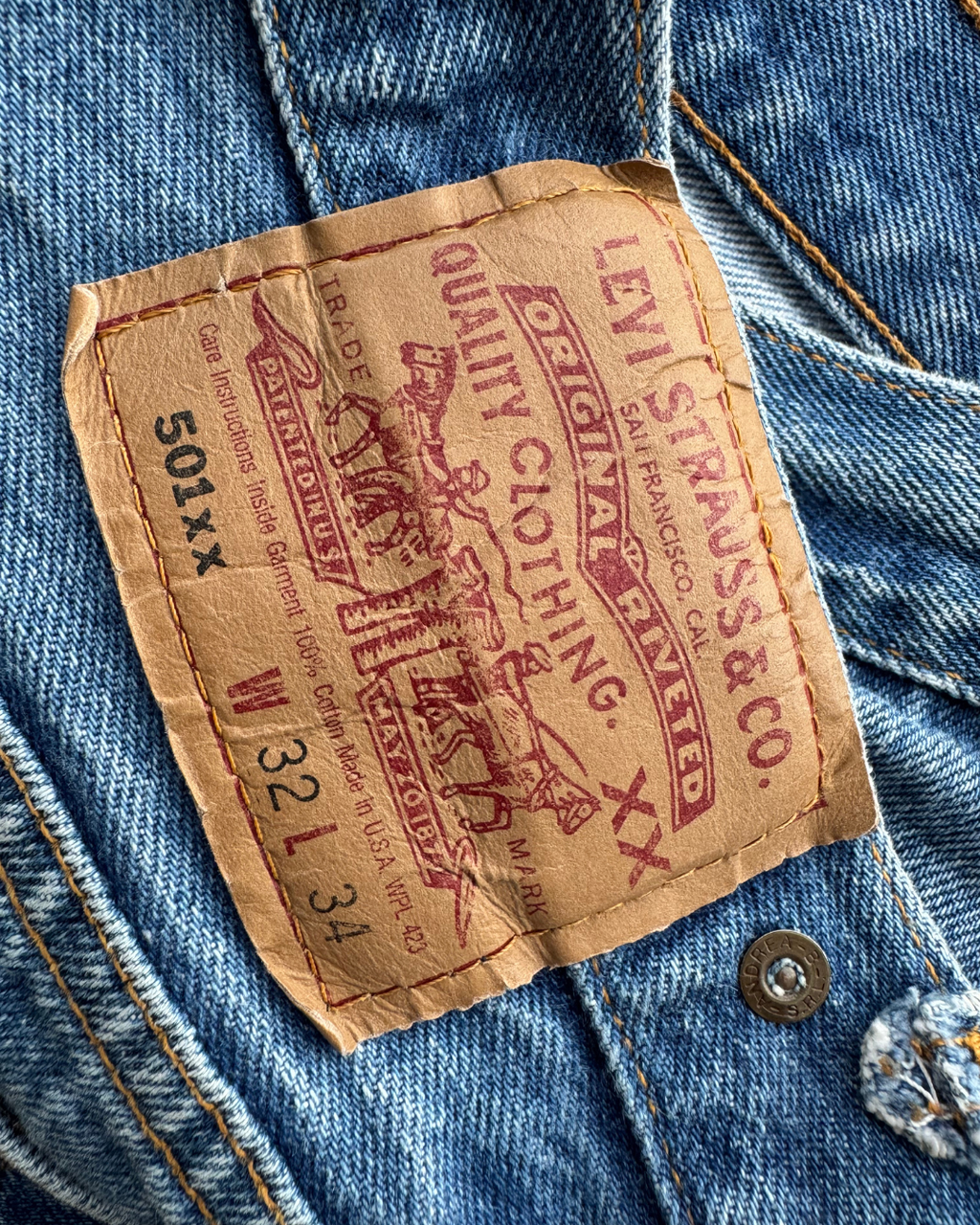 Vintage Levis 501XX: 90s USA (W32 L31)