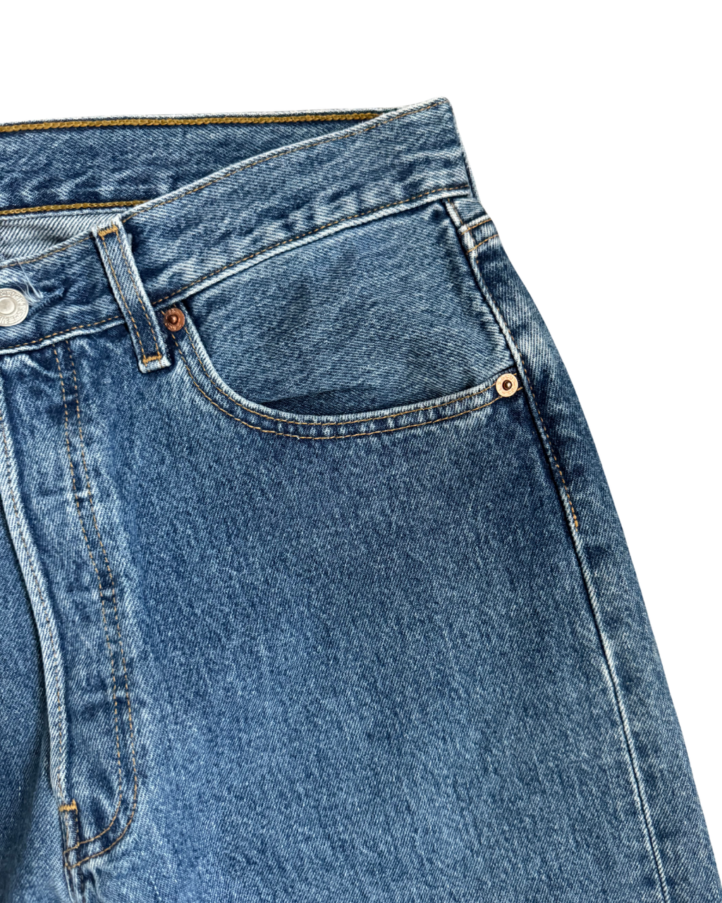 Vintage Levis 501: Mid Stonewash ( W31 L30)