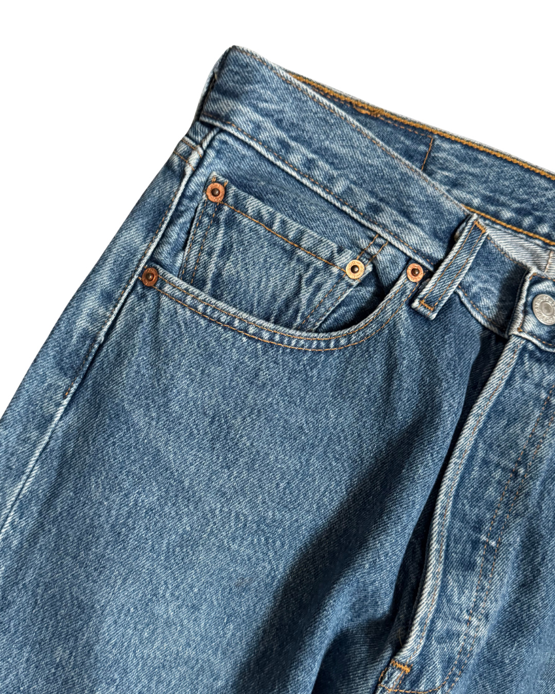 Vintage Levis 501: Mid Blue (W30 L30.5)