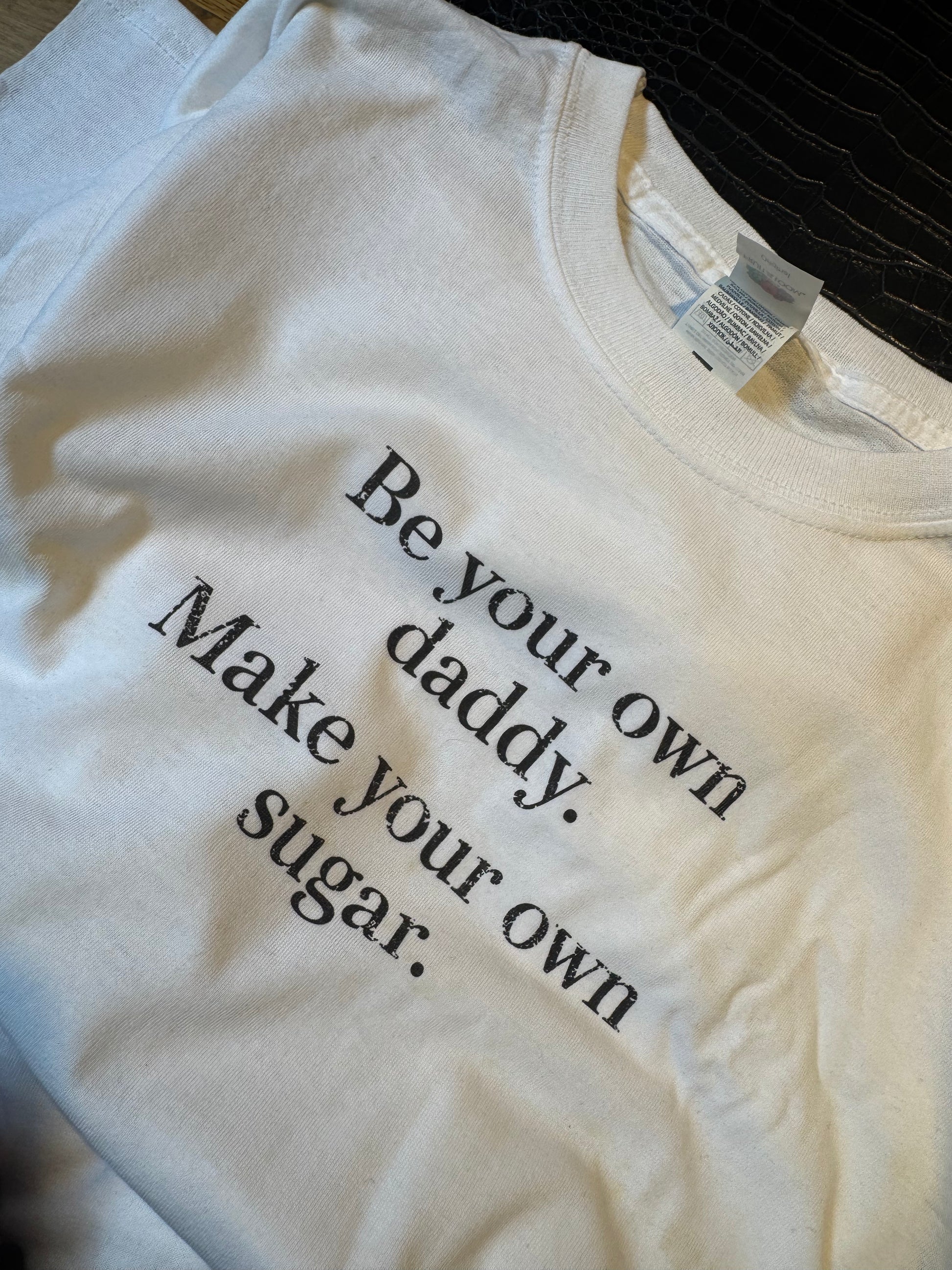 [PRE ORDER] White 'Sugar daddy' Tee