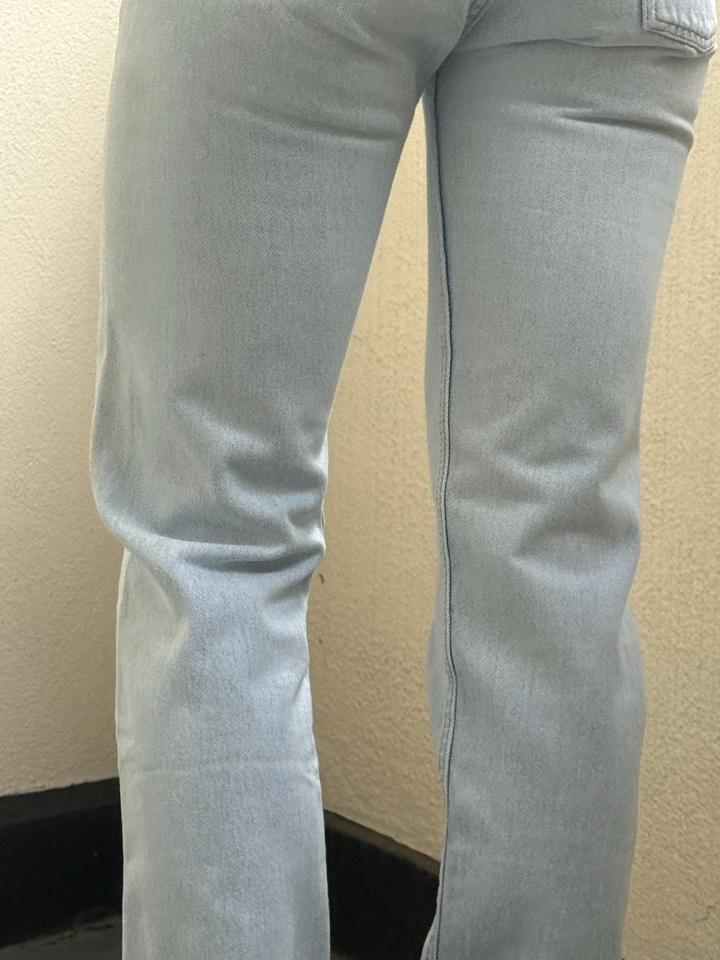 Levis 501 Light Bleach: W27 L33