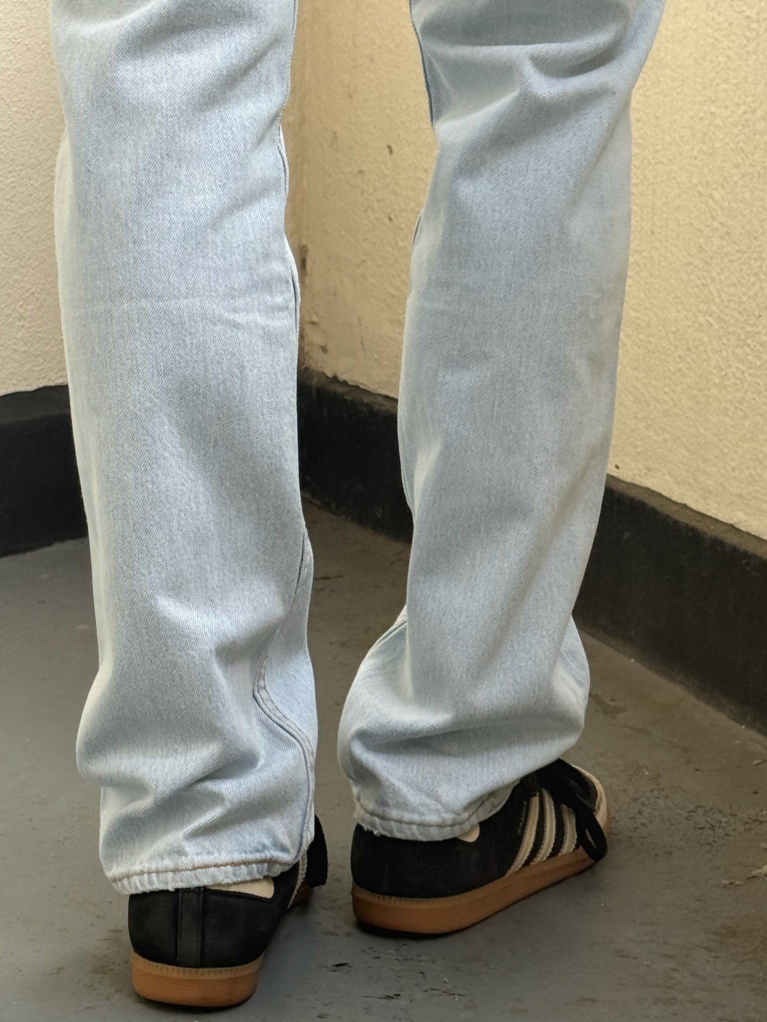 Levis 501 Light Bleach: W27 L33