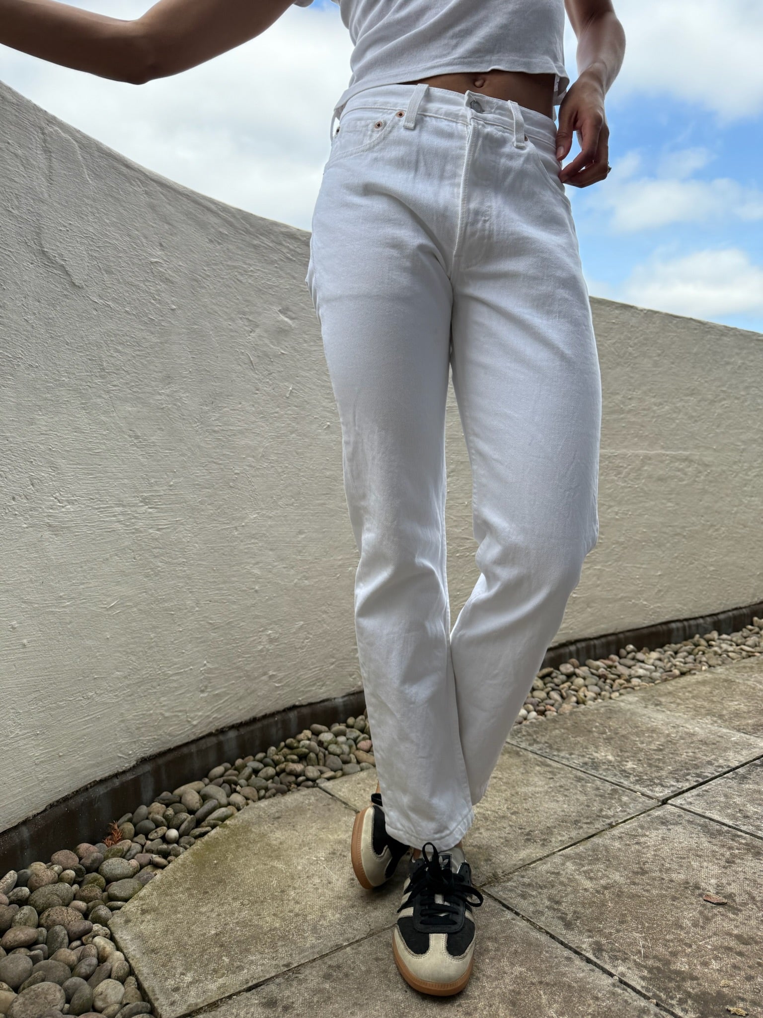 Levis 501 Pure White: W28 L30