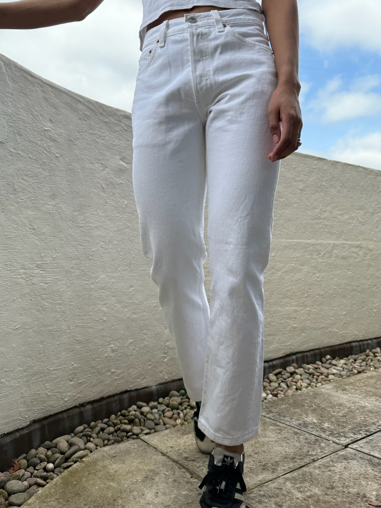 Levis 501 Pure White: W28 L30