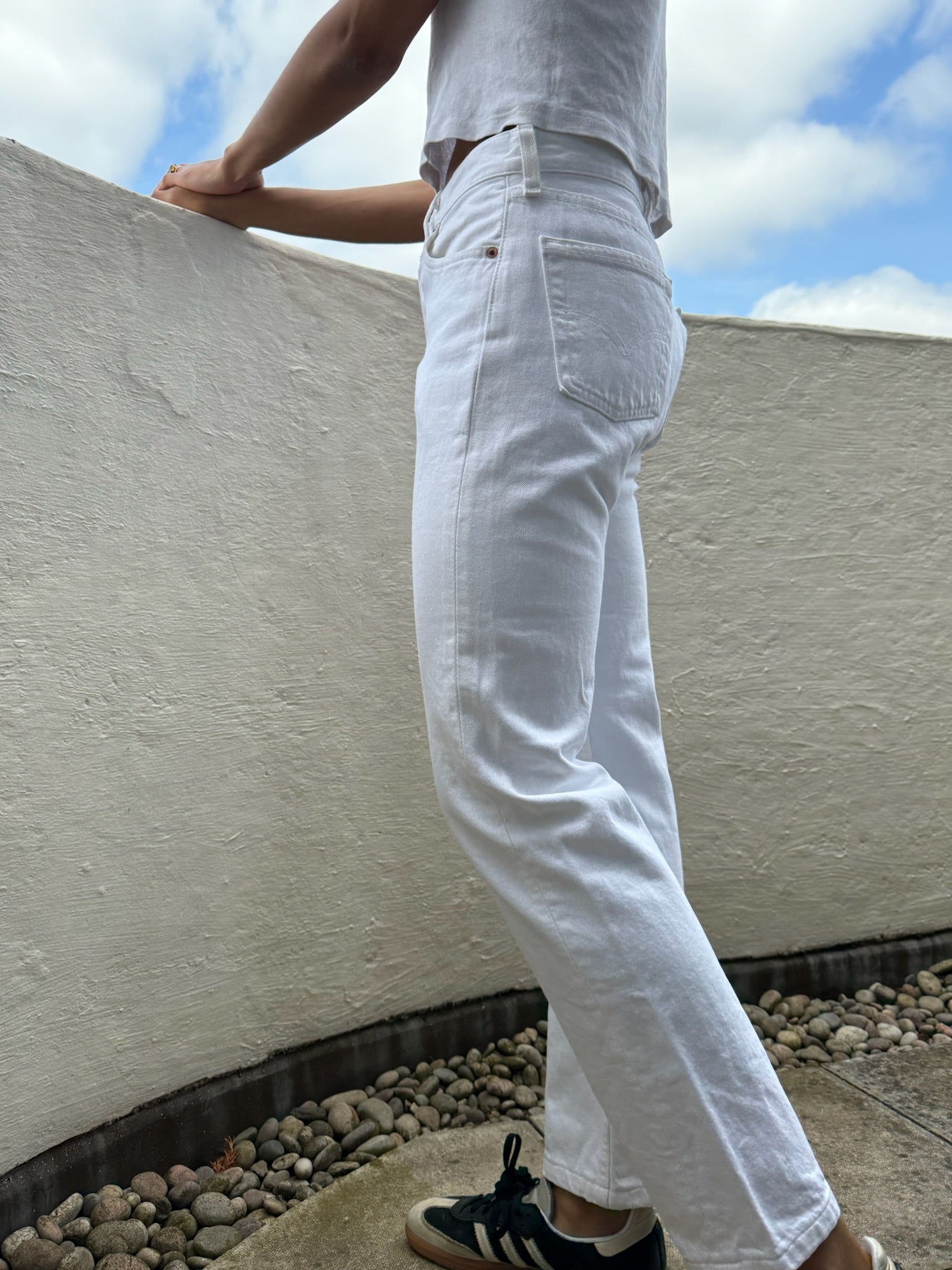 Levis 501 Pure White: W28 L30