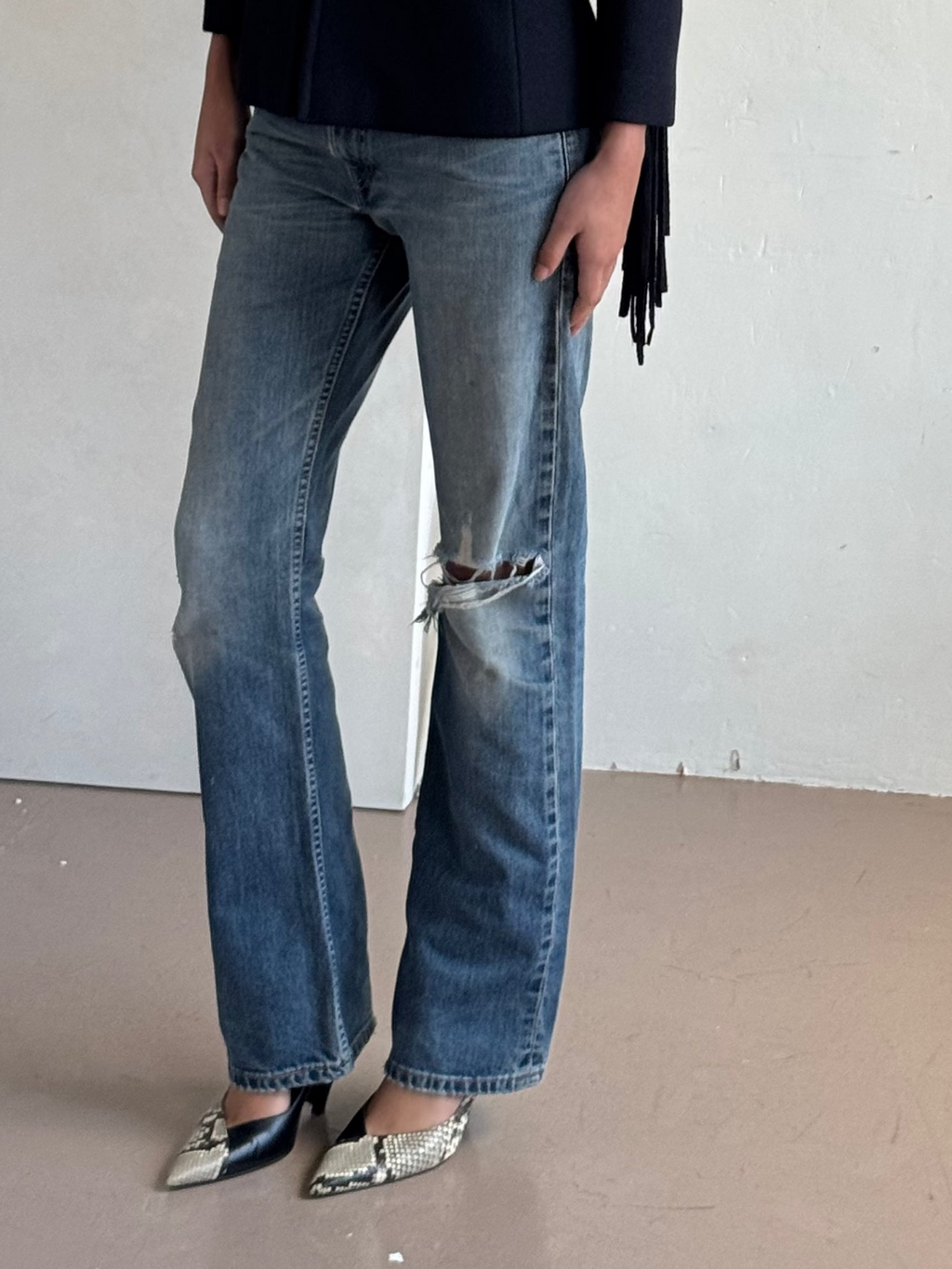 Vintage Levis 507 Boot Rip (W27 L33)