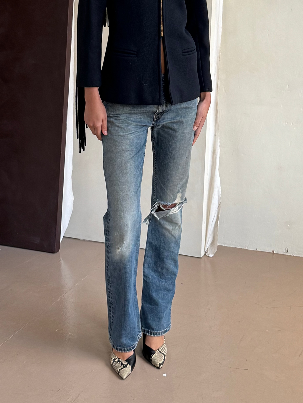 Vintage Levis 507 Boot Rip (W27 L33)