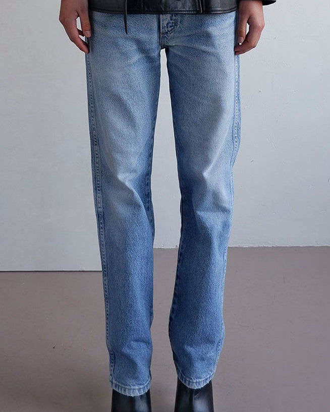 Wrangler Straight: Stonewash (W31 L31)