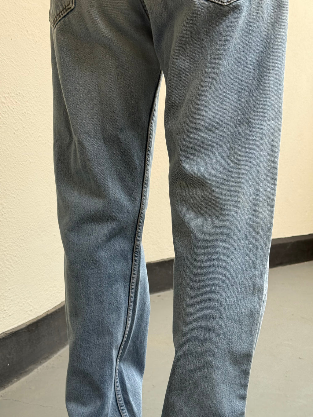 Levis 501 Stonewash: W34 L33