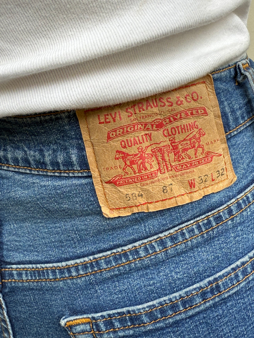 Levis 584 Slim Flare: W29 L32