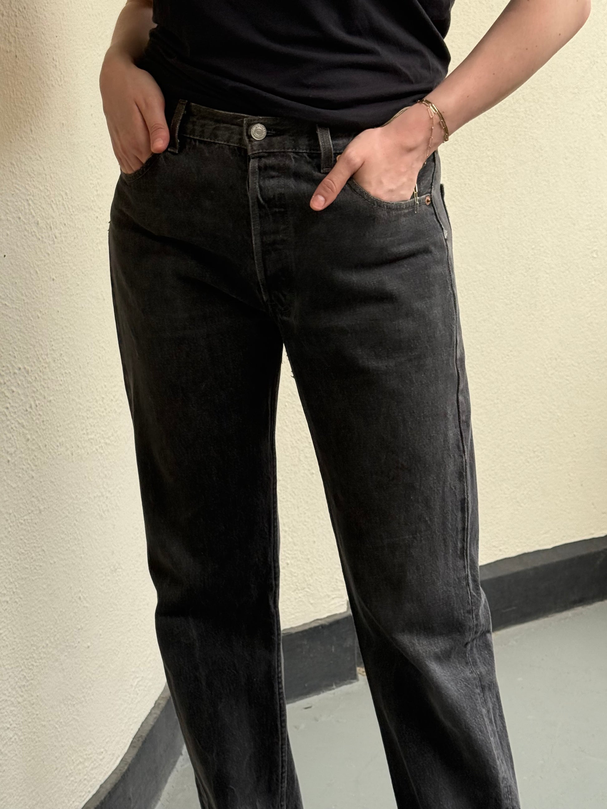 Levis 501 USA Charcoal Slouch: W32 L36
