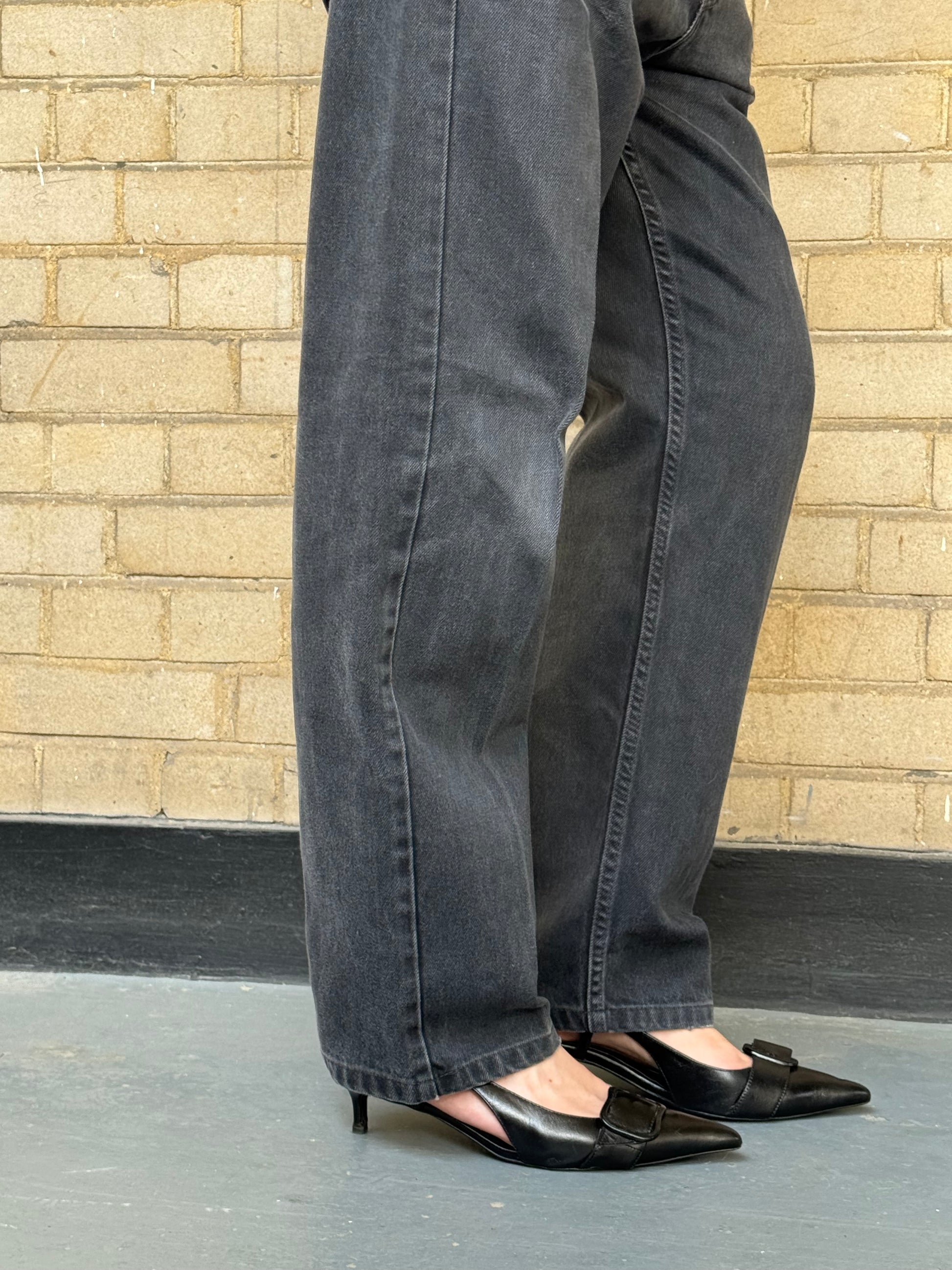 LevIs 615 Charcoal: W36 L30
