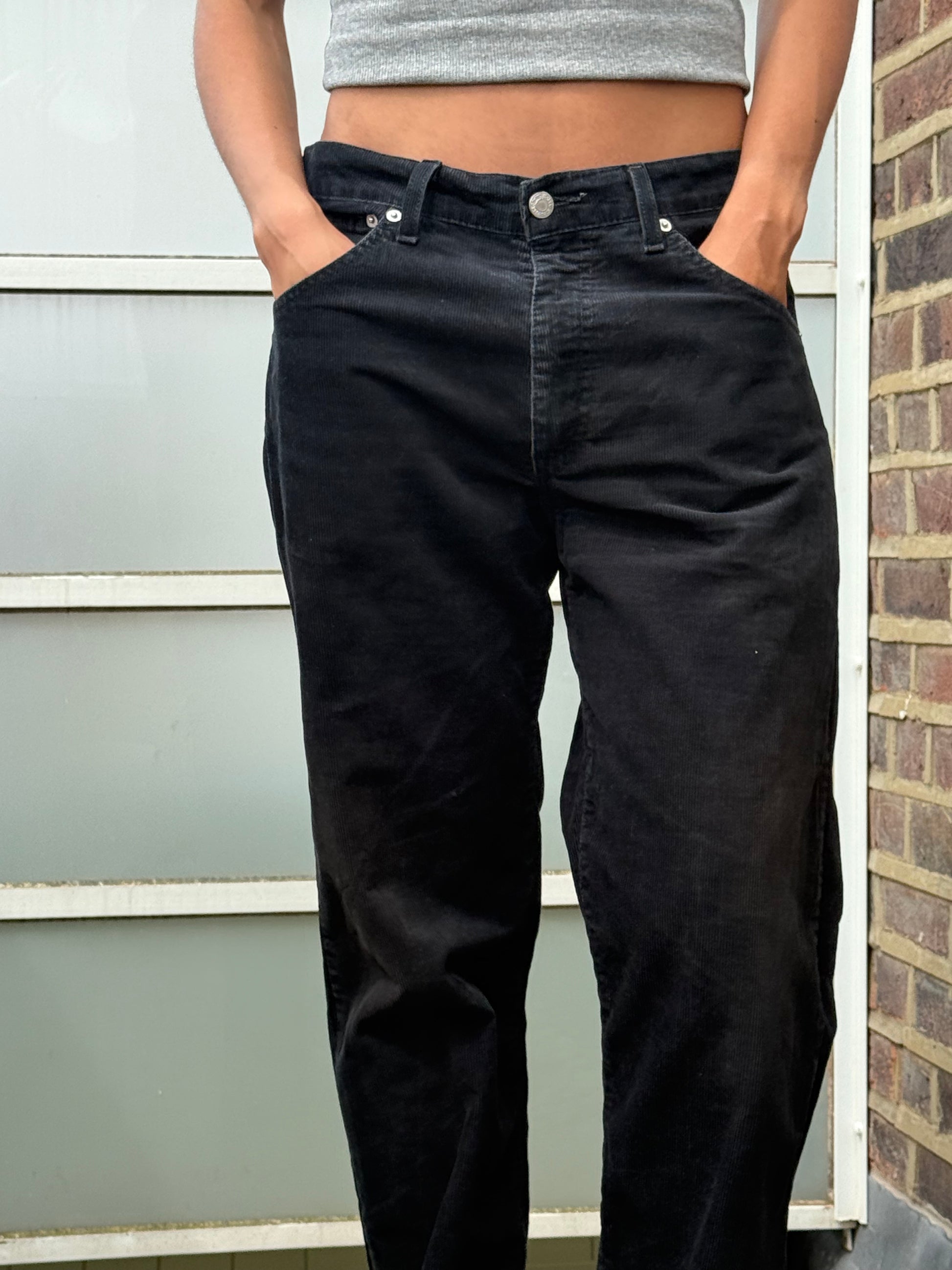 Levis 521 Noir Cord: W33 L34