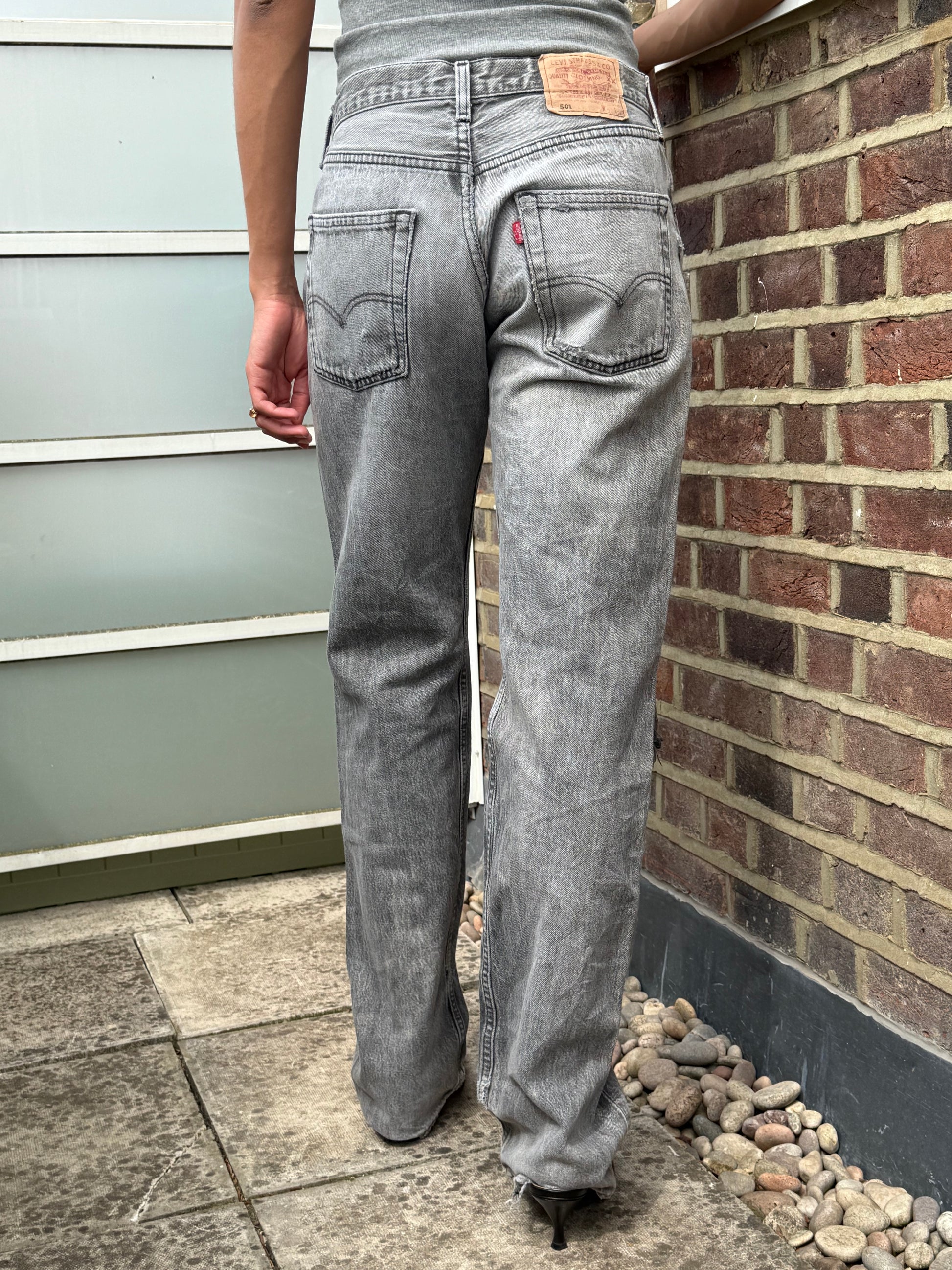 Levis 501 90s Grey Distress W29 L33.5
