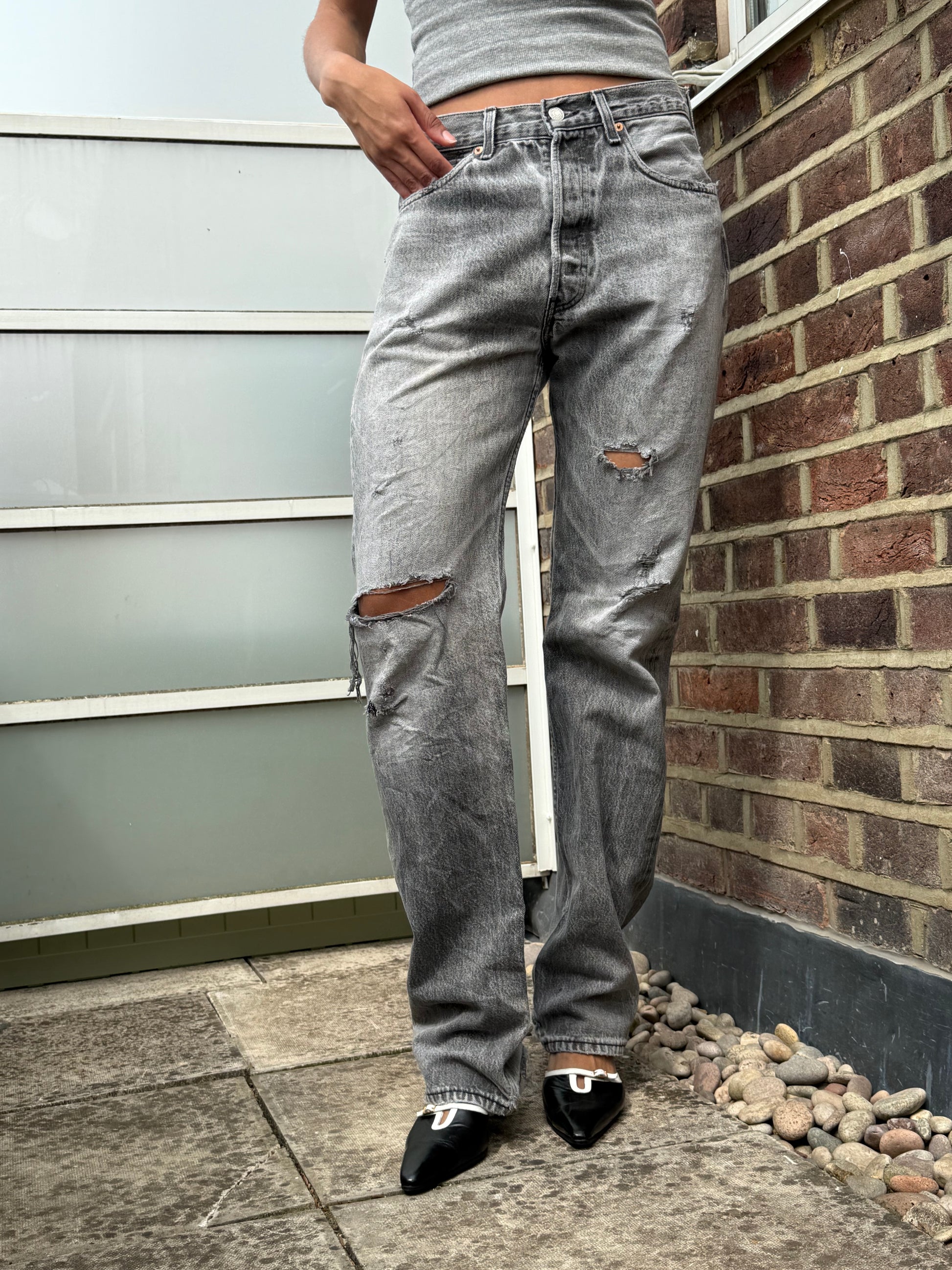 Levis 501 90s Grey Distress W29 L33.5