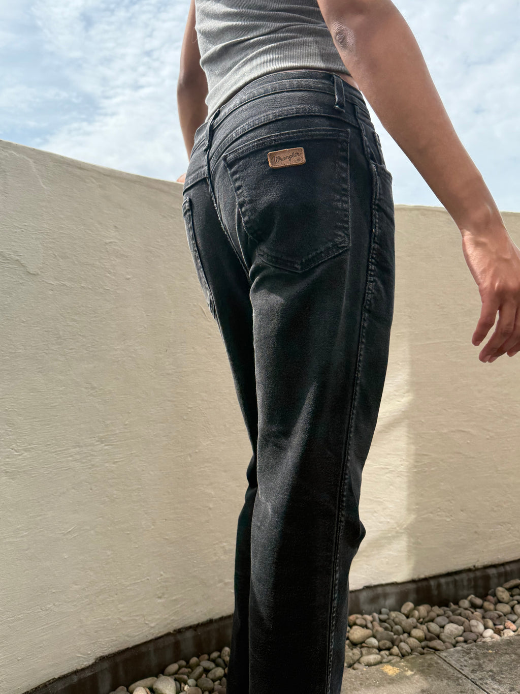 Wrangler Straight Charcoal: W30 L31