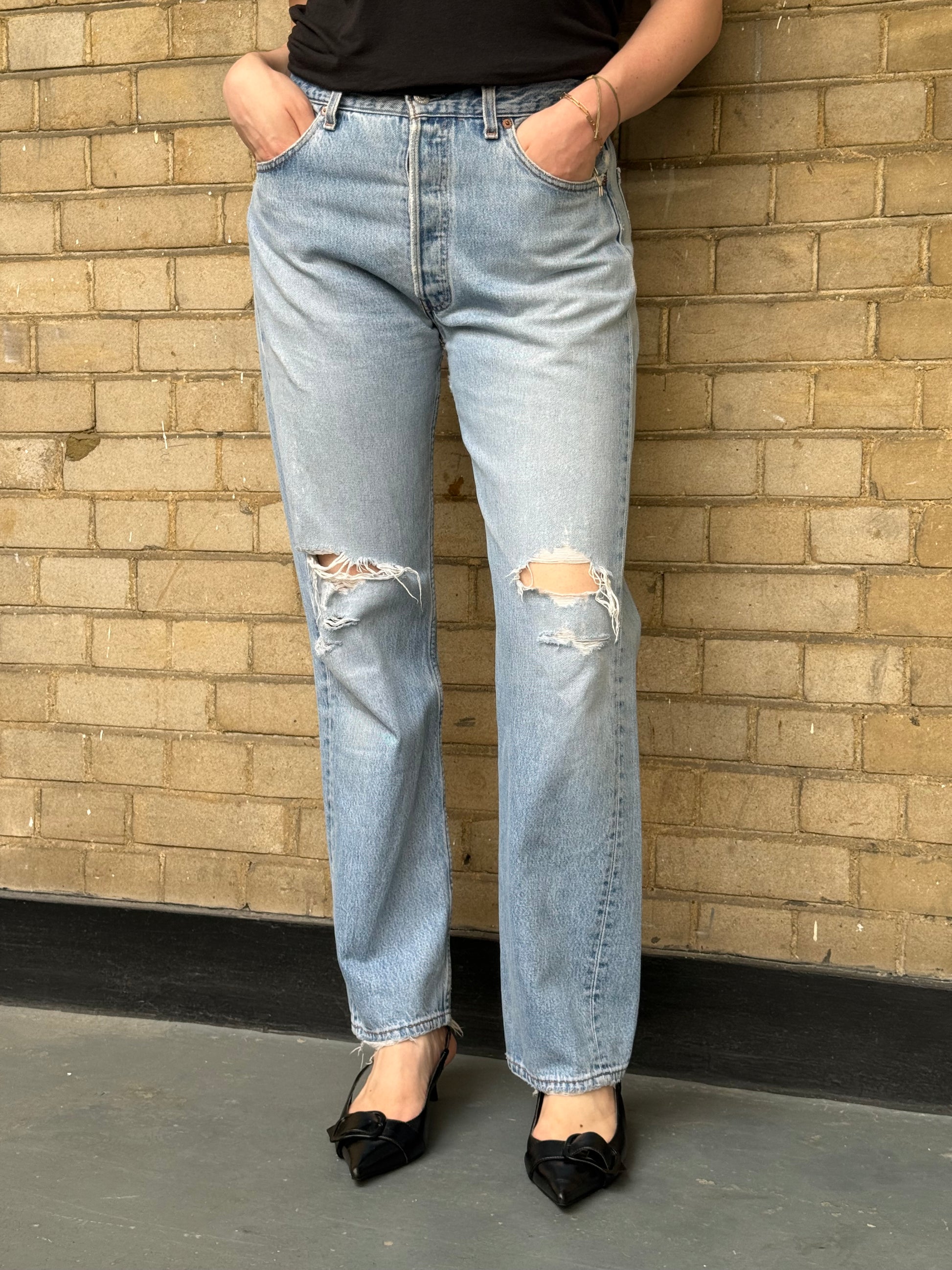 Levis 501 USA 90s Summer Rips: W33 L32