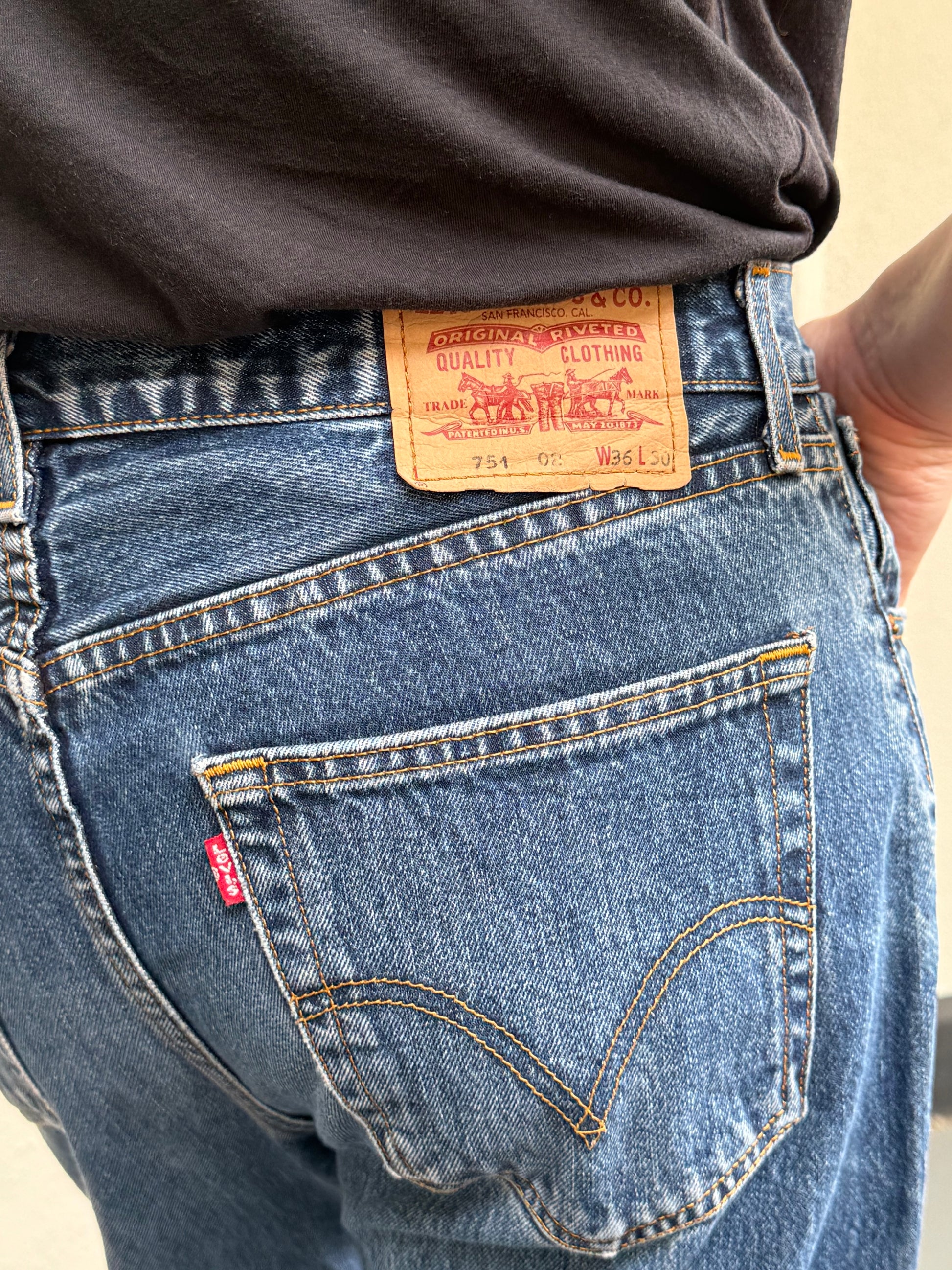 Levis 751 Straight: W35 L30