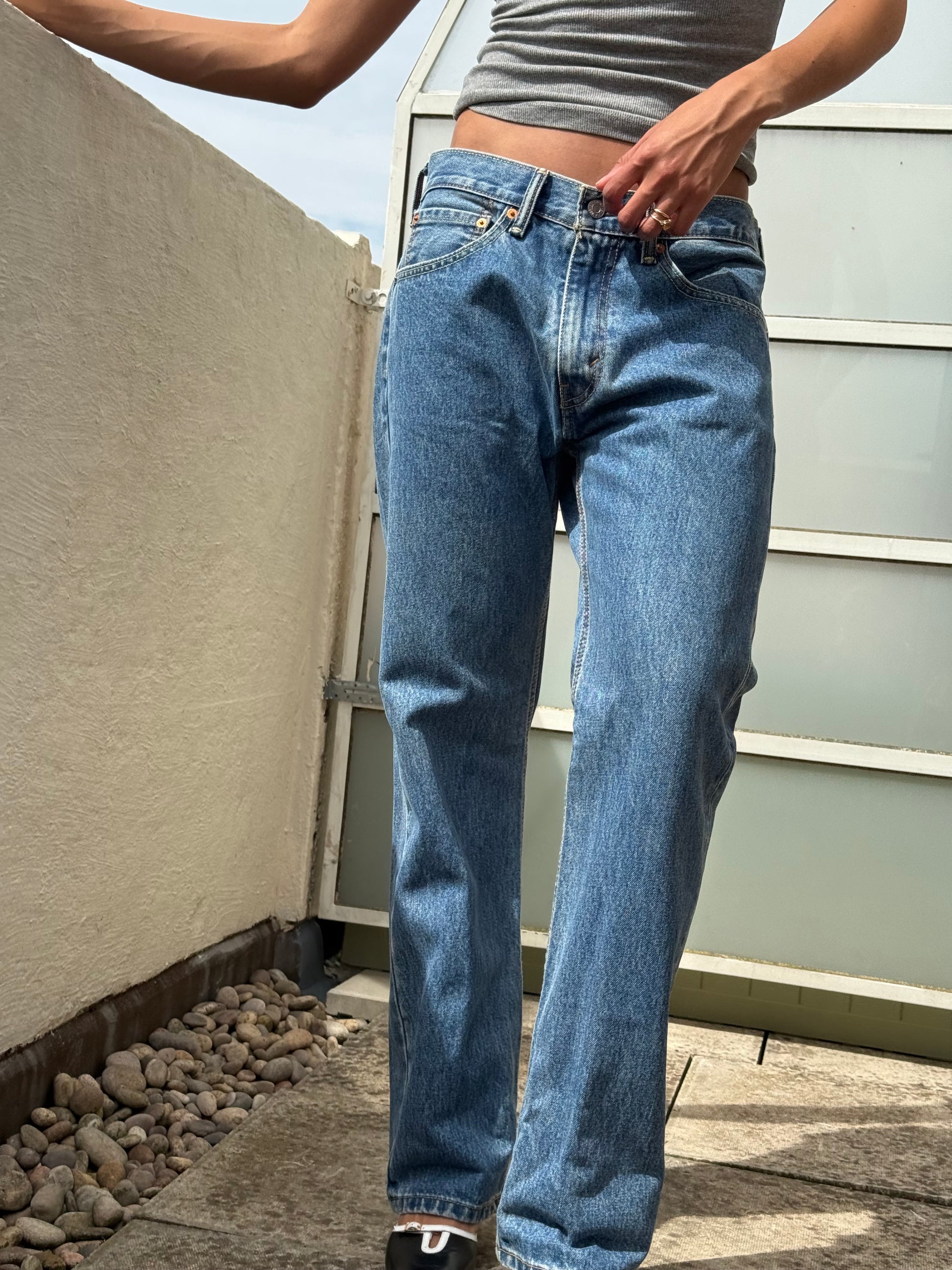 Levis 505 Straight Leg: W33  L31