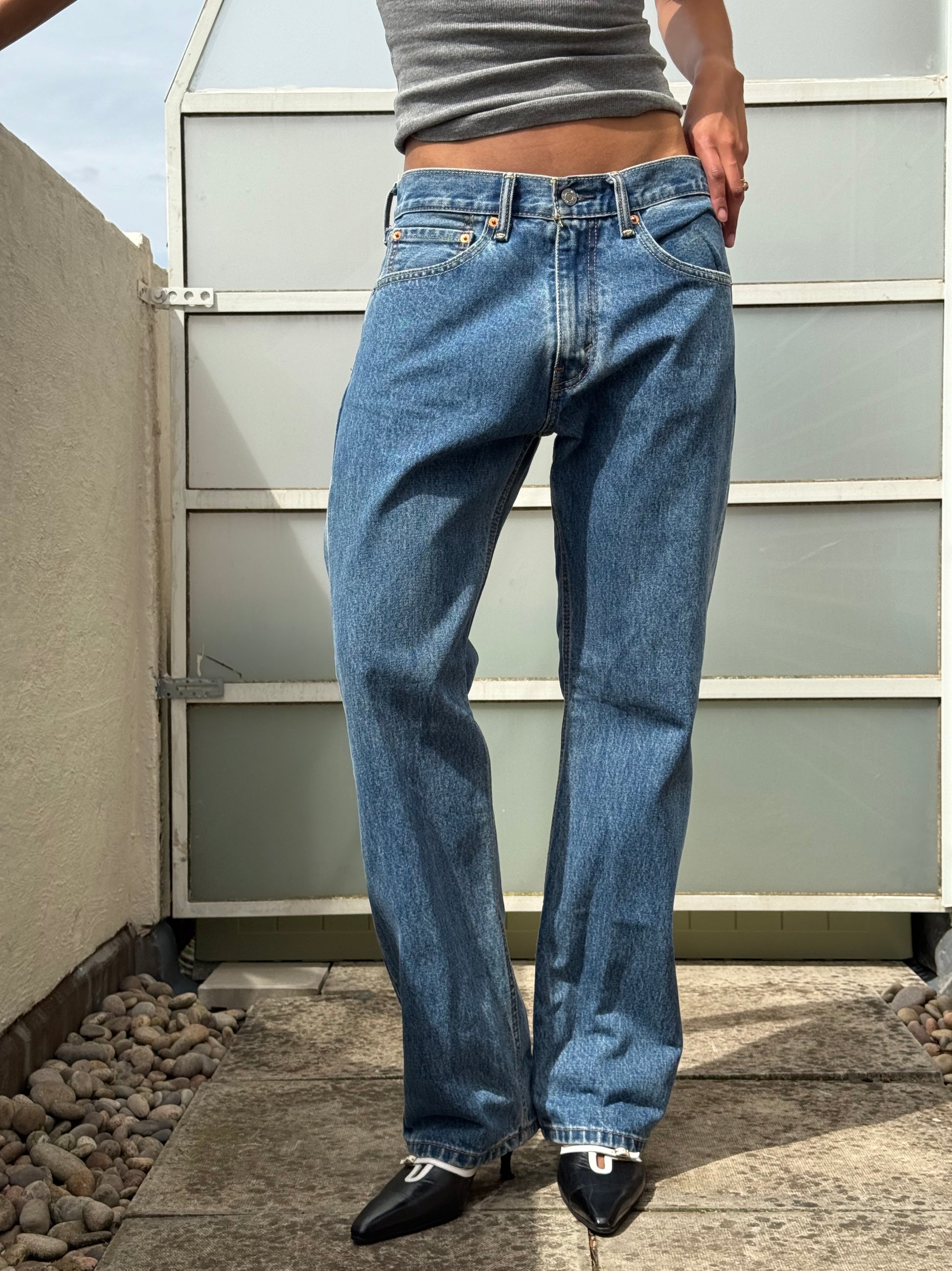 Levis 505 Straight Leg: W33  L31