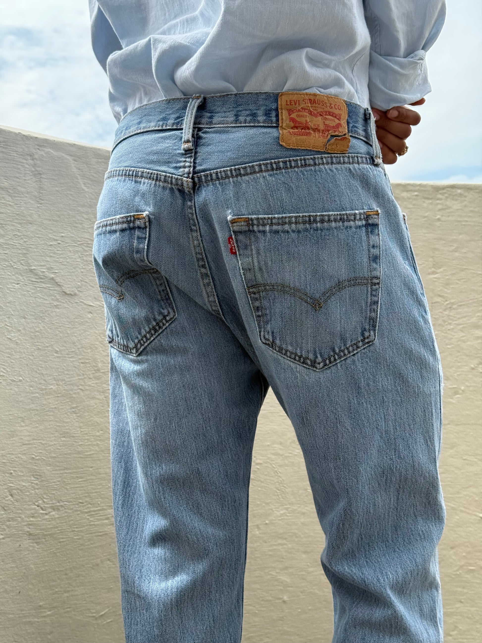 Levis 501 W32 L33.5
