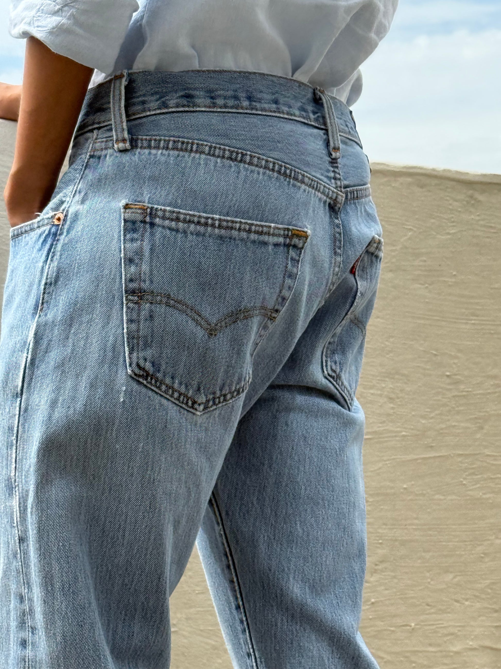 Levis 501 W32 L33.5