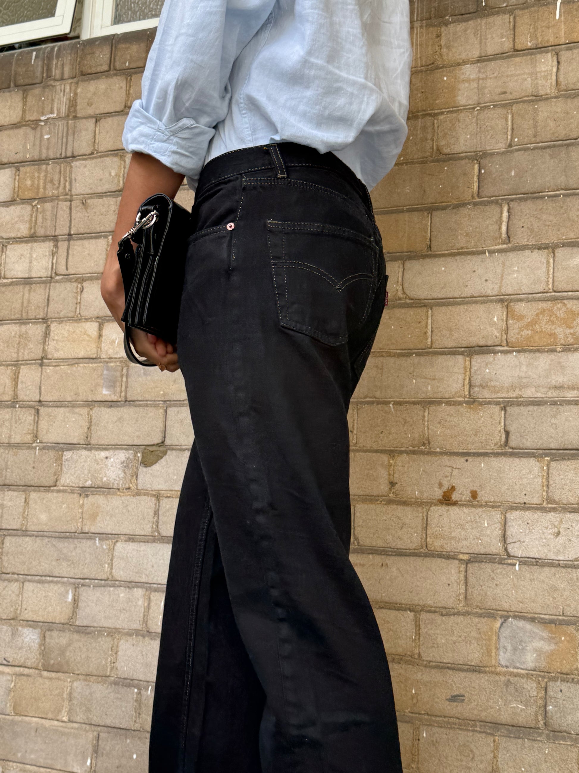 Levis 501 Pitch Black: W29 L33.5