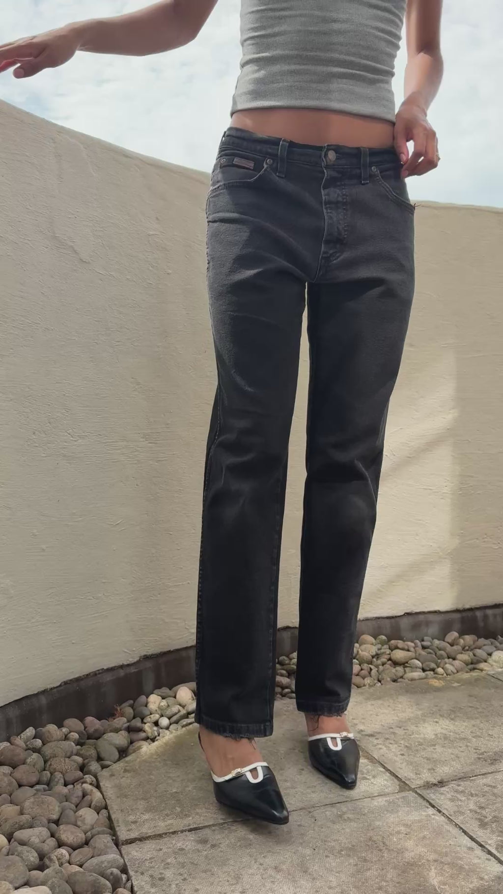 Wrangler Straight Charcoal: W30 L31
